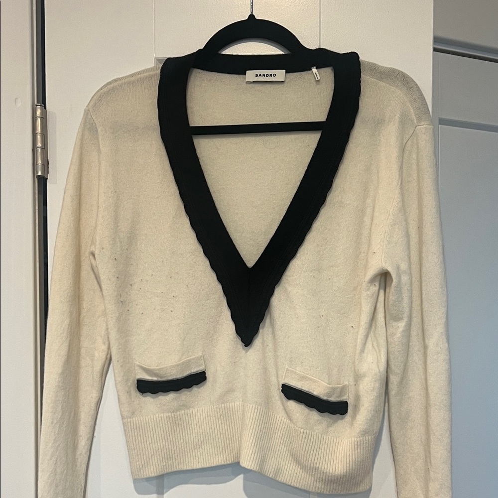 Cream and Black Women's Sweater